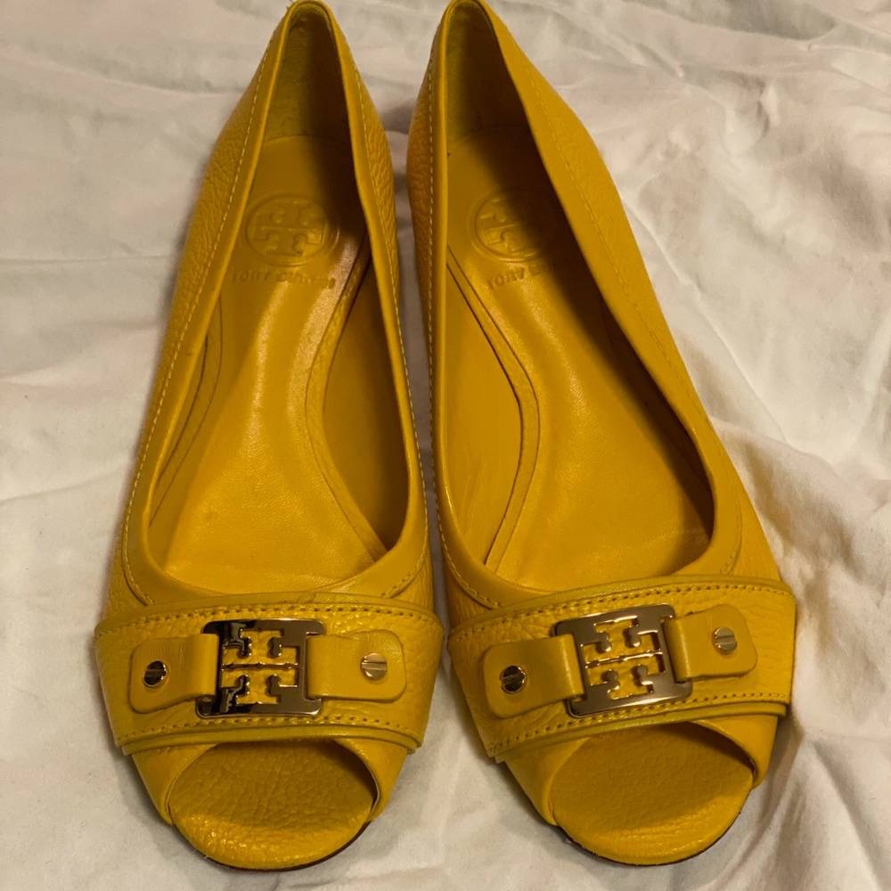 Tory Burch sandals/flats